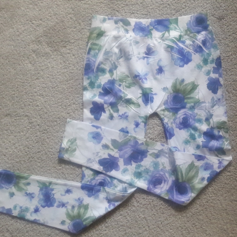 Beautiful Flower Leggings